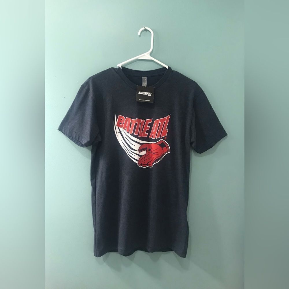NWT … BREAKINGT “Size: S” Battle Atl T-Shirt